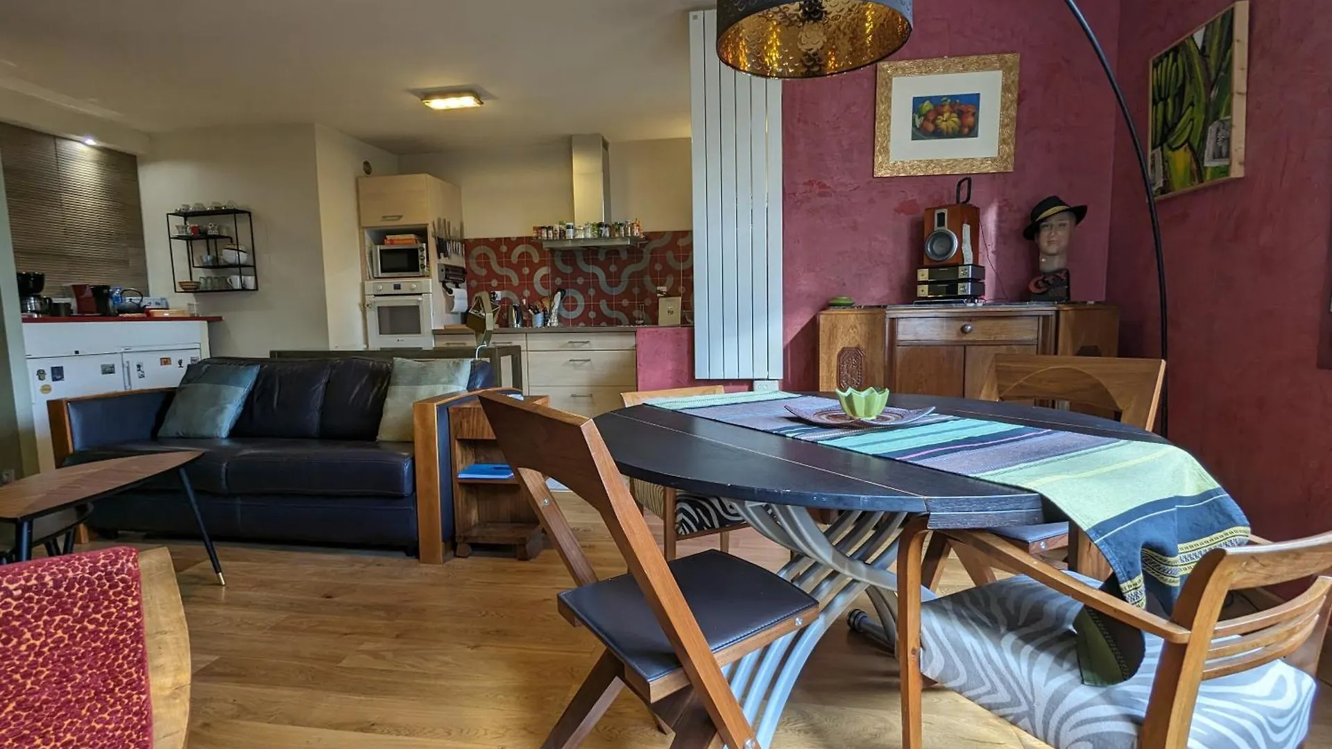Apartment Appartement Familial - Haut Canal St Martin Paris